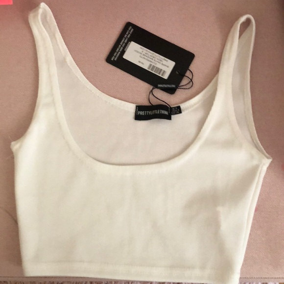 Shape White Bandage Scoop Neck Crop Top 